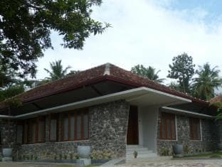 Richmond Hill Villa