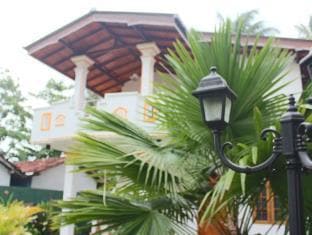 Weera Villa - D.H. Hikkaduwa