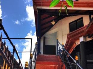 Sanas Guest House