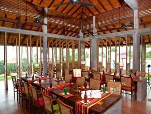 UTMT-Underneath The Mango Tree - Grand Villa