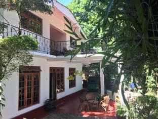 Kandy Shady Trees Villa