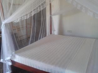 Blue Moon Hotel