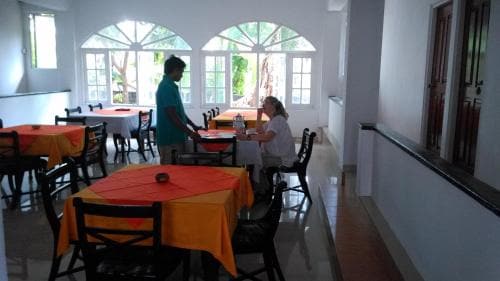 Oasis Inn