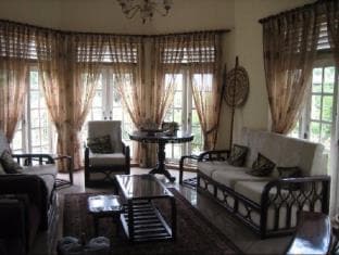 Spica Holiday Home