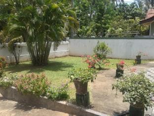 Lochana Villa