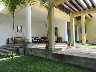 Cinnamon Hill Villa