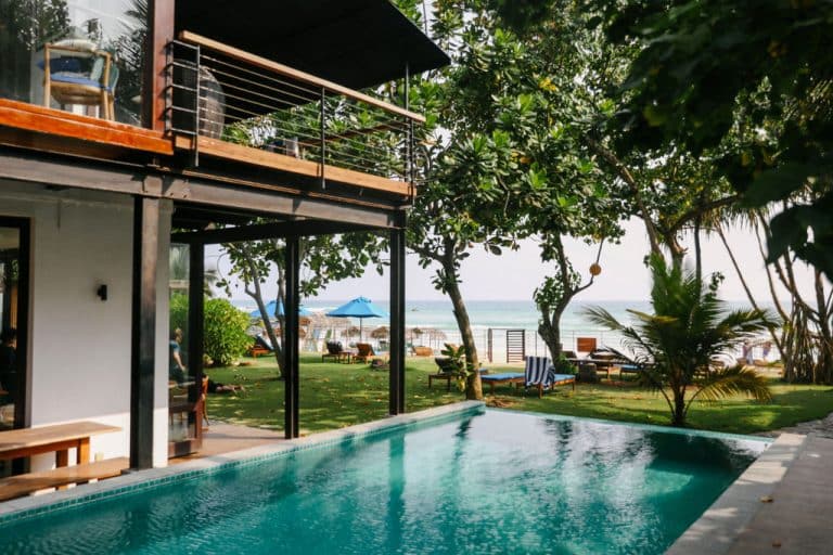 Acquabey Surf Villa