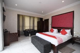 OYO 244 Galaxy City Hotel