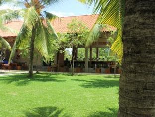Hotel Sinharagama Resort and Spa