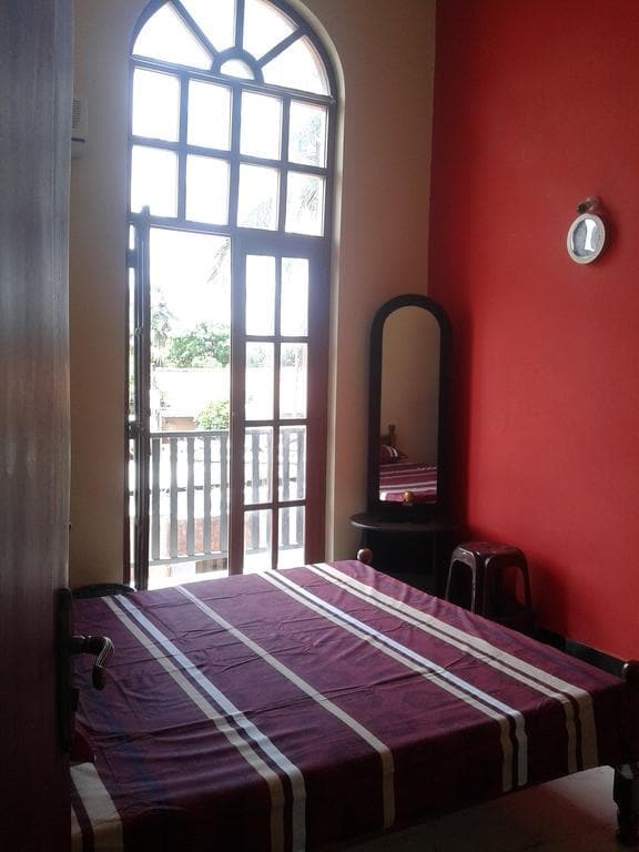 Aurora - Negombo Budget Hostel