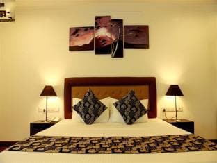 Oreeka Hotels (Katunayake Airport Hotel)