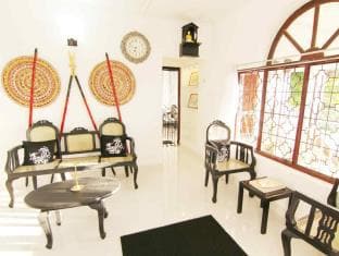 2in1 Kandy Hostel Homestay