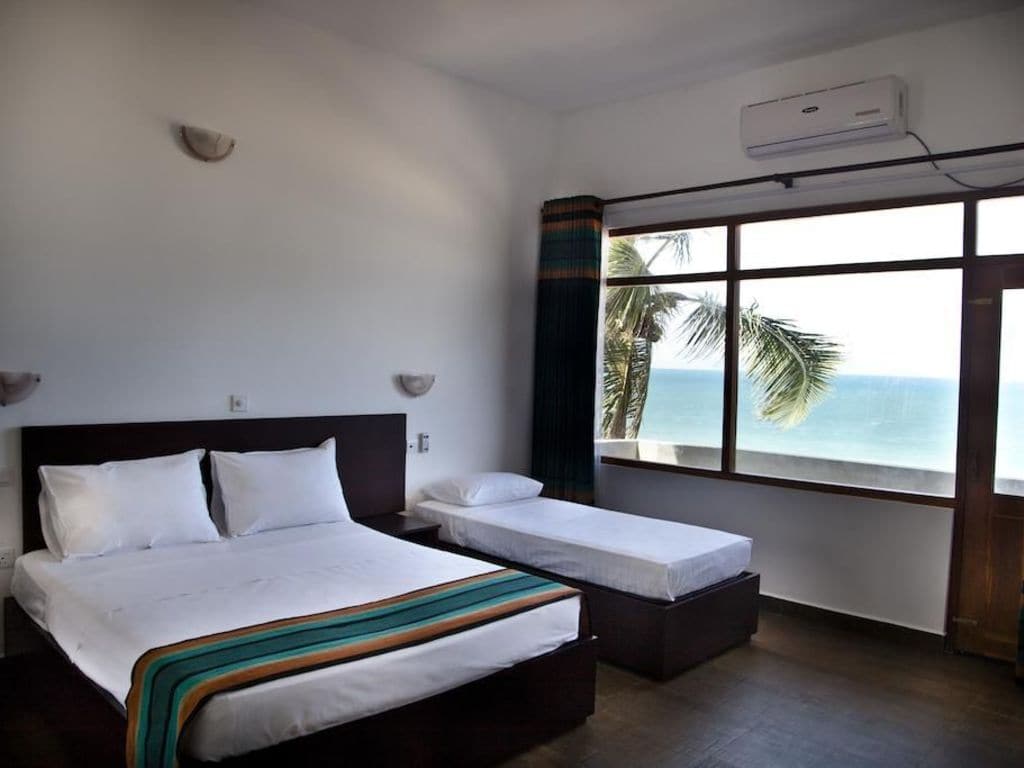Vista Rooms Dutch Bay 2