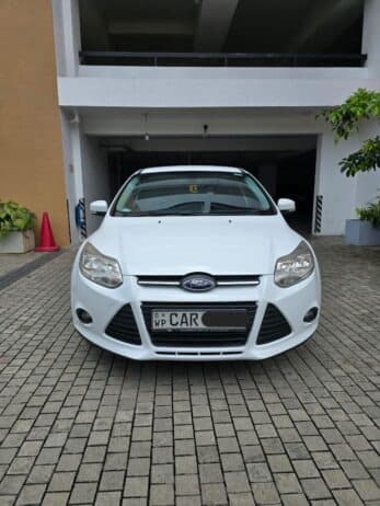 Vista White Ford