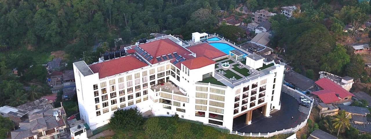 Hotel March 9