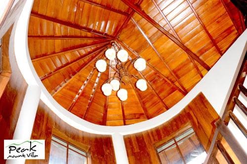 Peak Mount Villa
