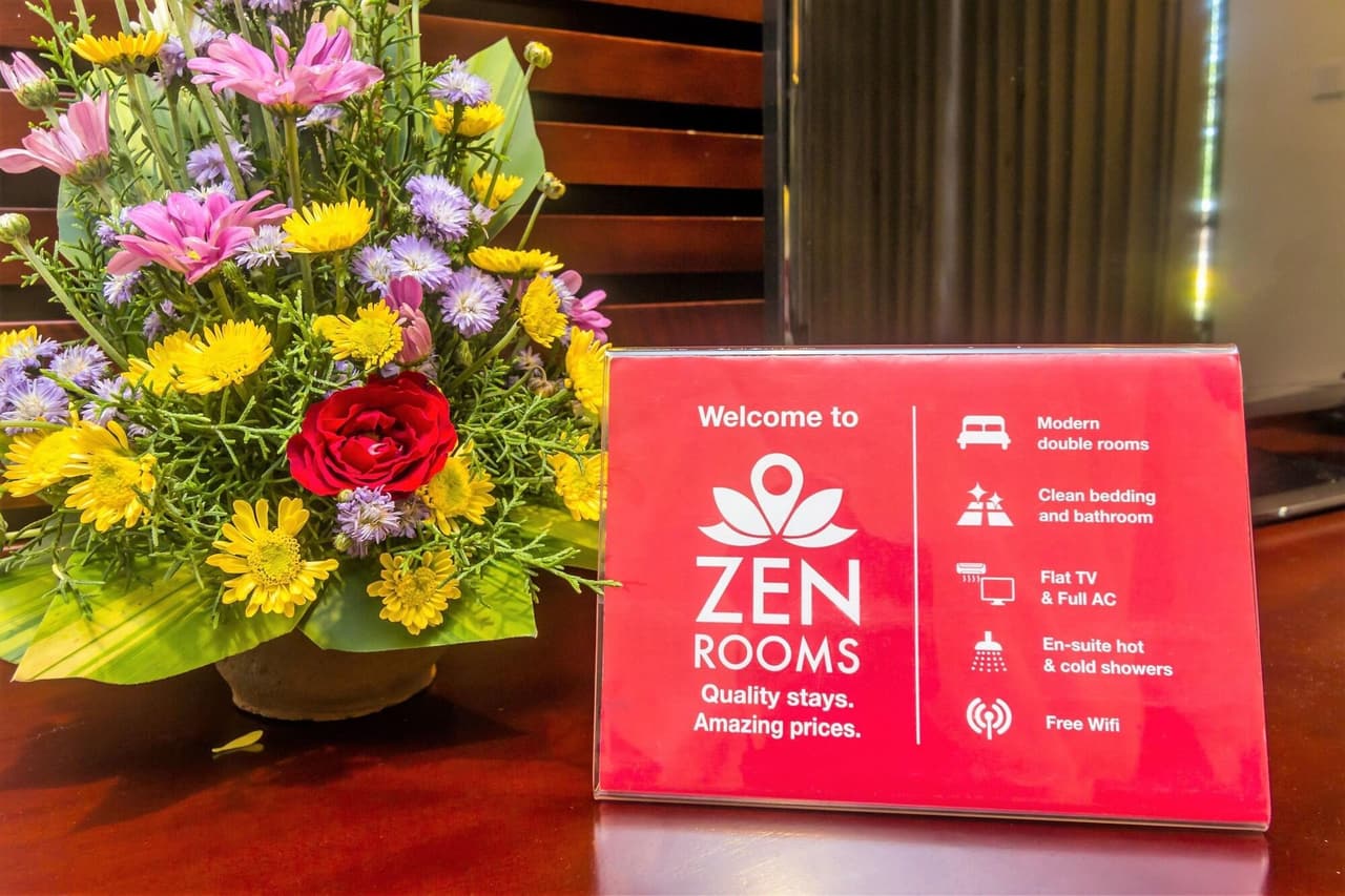 ZEN Rooms College Avenue