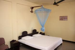 sana's guest house@negombo beach