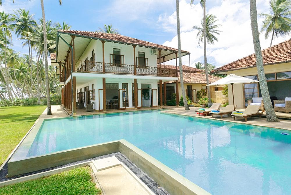 Eronee Villa