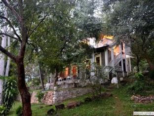 AARONS BUNGALOW - KURUNEGALA