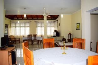 Riverie Hill Bungalow