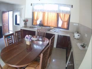 Rose Family Villa