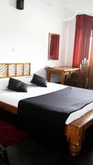 Lakshmis Hotel