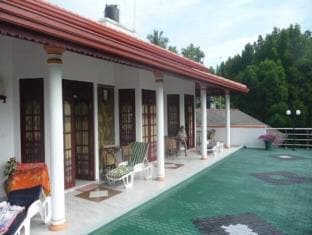 Lagoon Garden Hotel