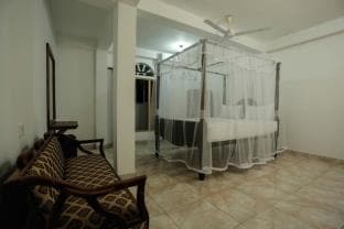 Tharanga Surfing Villa