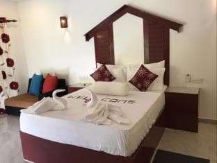 Sunshine Resort & Spa