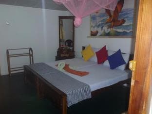 Pathum Guest House