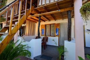 Beach Wave Hotel