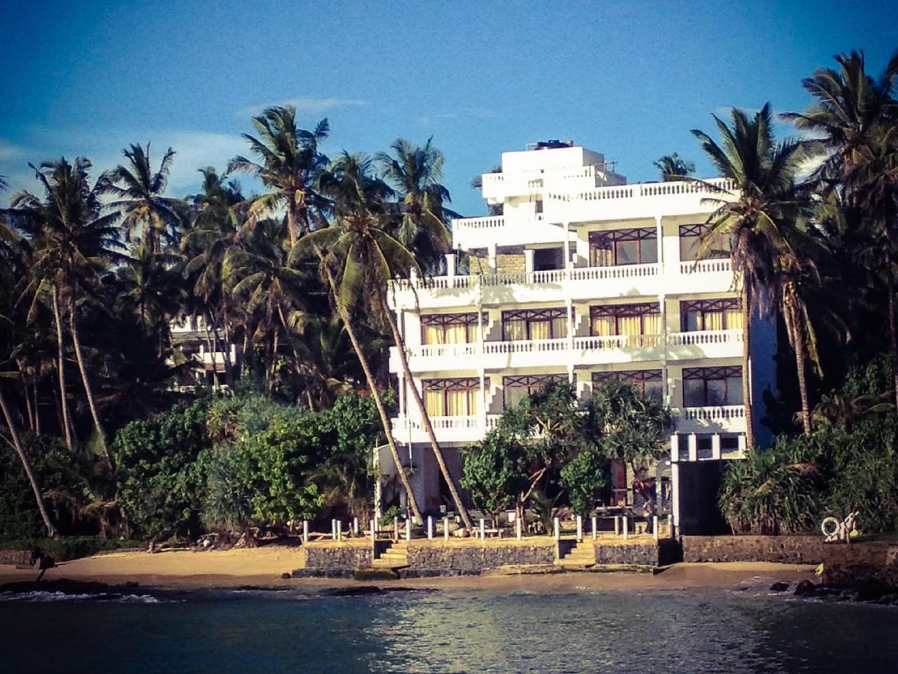 Vista Rooms Hikka Beach