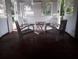 colonial bungalow