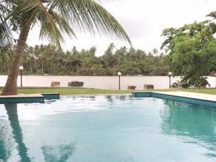 VAAYA Beach Hotel