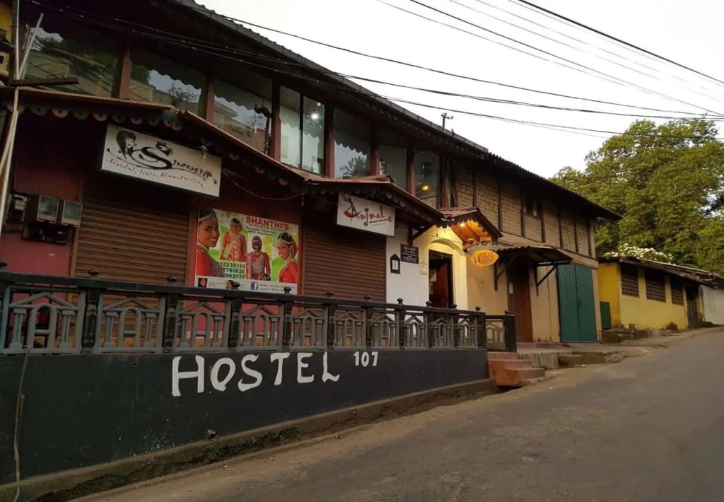 Hostel 107