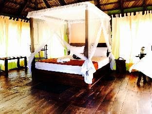 Yala Lake View Cabanas