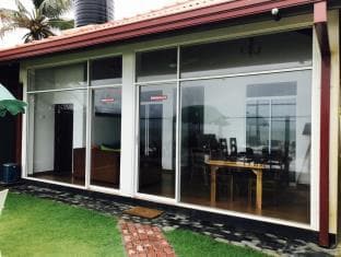 Randiya Beach Villa