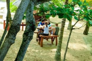 Ibis Guesthouse & Bungalows