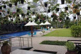 K & K Country Resorts