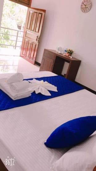 BLUE WHALE HOLIDAY HOTEL