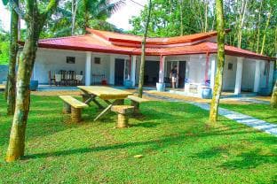 Graten Tea Gardens Bungalow