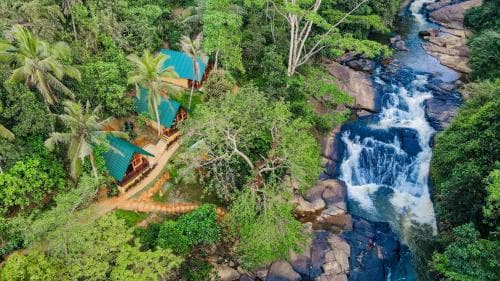 Vacation Home-Beside flowing water(Mahaweli river)