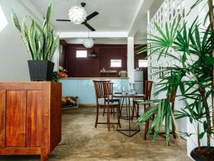 JUNGLE SOUL. Loft room.