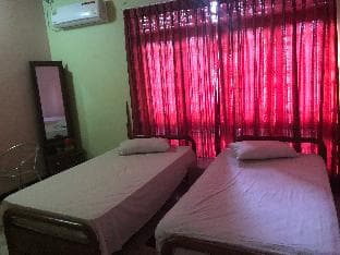 Tulip Hotel - Kiribathkumbura