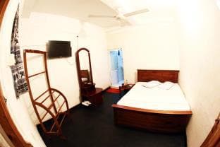 PERADENIYA HOMESTAY