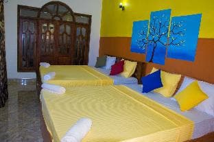 Suitable for first and last night(close to airport