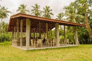 Ambarella Lodge & Spice Garden