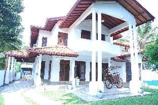 Suhada Holiday Villa