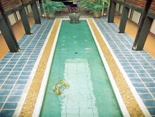The Sovereign Corporate Hotel